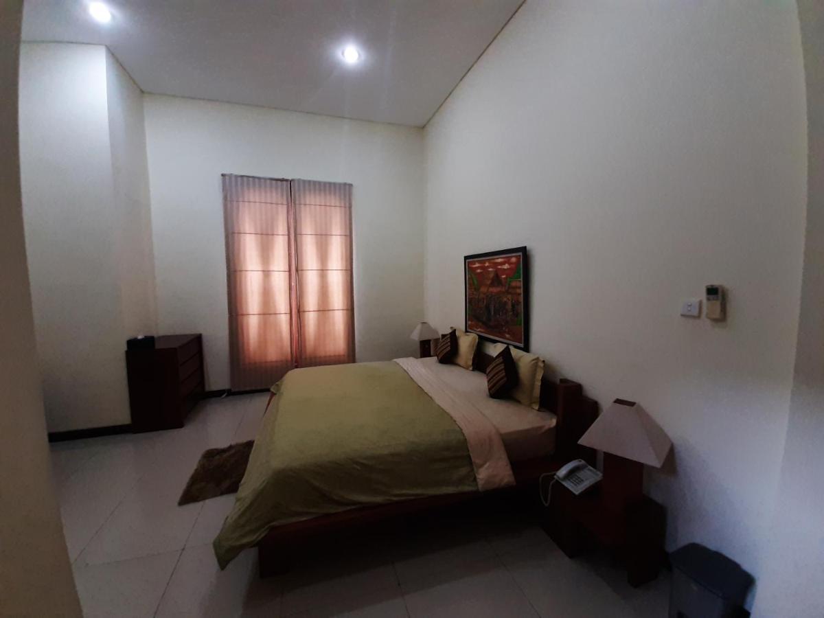 Alloro Guesthouse ปาชิตาน ภายนอก รูปภาพ