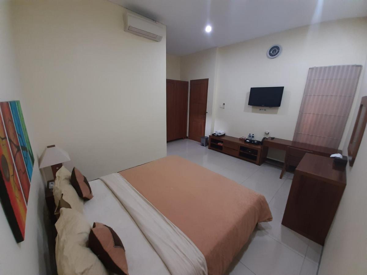 Alloro Guesthouse ปาชิตาน ภายนอก รูปภาพ