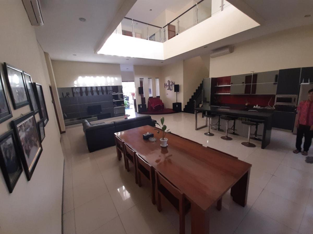 Alloro Guesthouse ปาชิตาน ภายนอก รูปภาพ