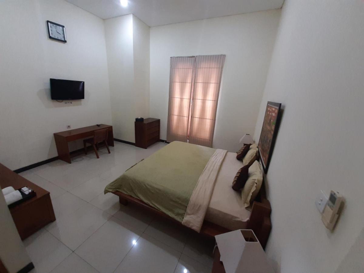 Alloro Guesthouse ปาชิตาน ภายนอก รูปภาพ