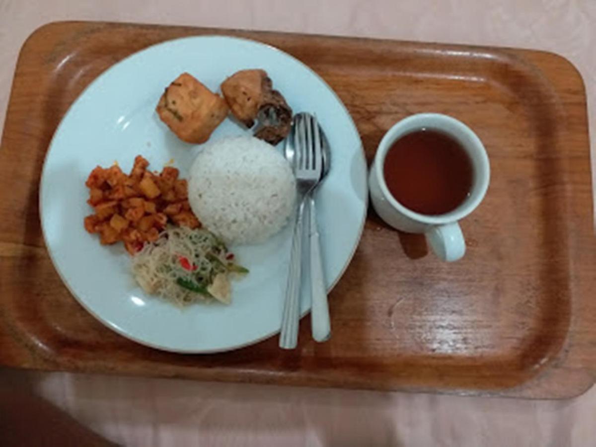 Alloro Guesthouse ปาชิตาน ภายนอก รูปภาพ